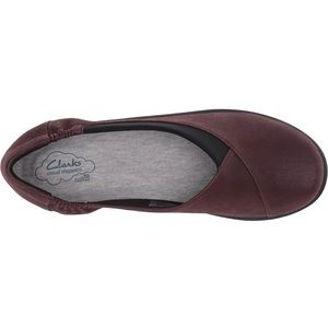 Clarks Sillian Jetay Flat Size 10M, Burgundy